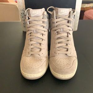 Nike sky hi dunks 7.5